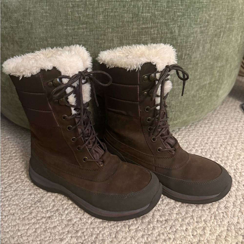 VGUC Lands End Winter Boots